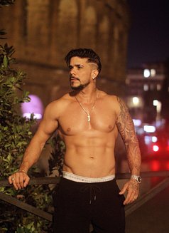 Thiago Prive - masseur in Milan Photo 9 of 12