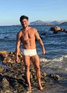 Thiago Prive - masseur in Milan Photo 10 of 12