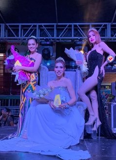 Versatile Cummer - Transsexual escort in Manila Photo 24 of 28