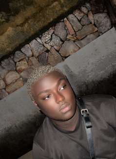 Thick and Juicy - Male escort in Lagos, Nigeria Photo 1 of 5