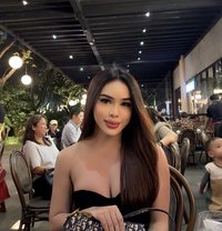 Thick Cock and Tight Ass 17cm Cock - Acompañantes transexual in Manila Photo 29 of 30