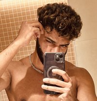 Hot handsome got big one 🥵 - Male escort in Chennai