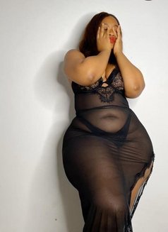 Thick G - escort in Nairobi Photo 3 of 3