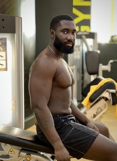 Thick & Huge - Male escort in Accra Photo 5 of 5