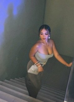 Thick & Submissive Filipina (VIP) - escort in Singapore Photo 7 of 9