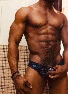 Thicksexzy - Male escort in Dubai Photo 2 of 2