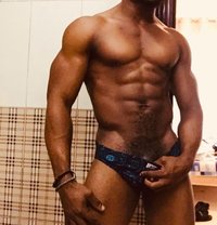 Thicksexzy - Male escort in Dubai