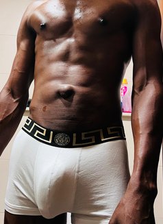 Thicksexzy - Male escort in Dubai Photo 5 of 7