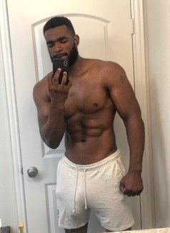 Think 30cm black dick - Male escort agency in Dubai Photo 4 of 4