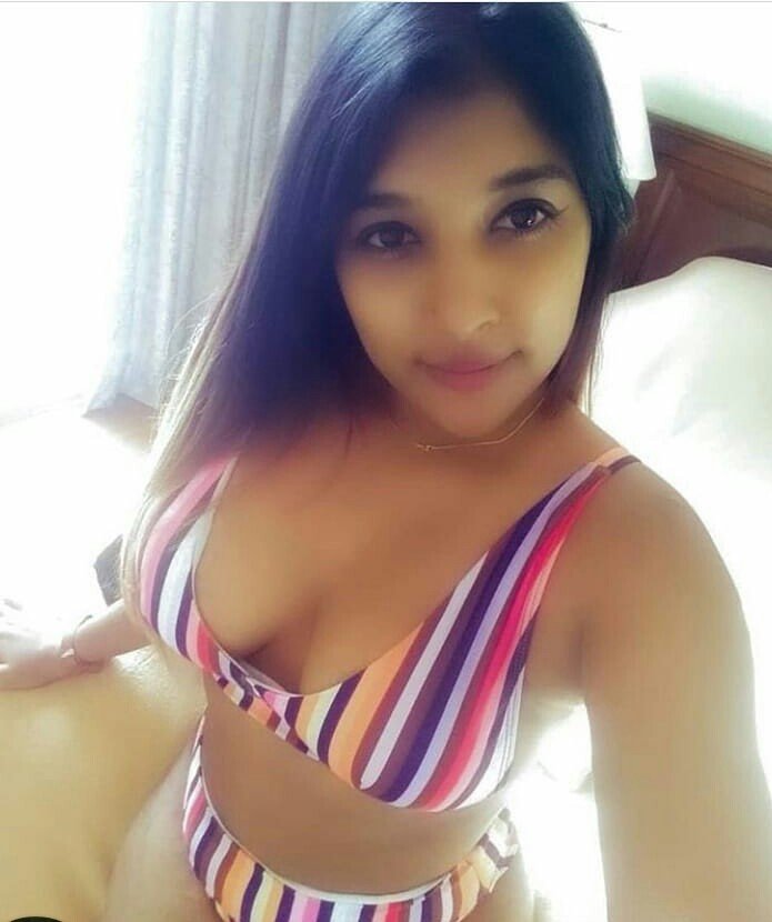 I'm india 28years old sexy girl this photo 100% real I am good Girl I ...