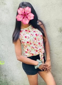 Thishu - escort in Colombo Photo 1 of 5