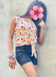 Thishu - escort in Colombo Photo 4 of 5