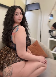 Thiwa - companion in Riyadh Photo 14 of 14