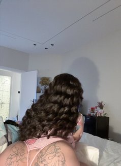 Thiwa - Acompañante in Khobar Photo 7 of 7