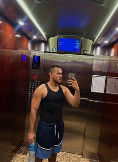 Thomas Latino - Masajista in Dubai Photo 5 of 5