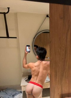 Thomas Tom - Acompañantes masculino in Riyadh Photo 8 of 17