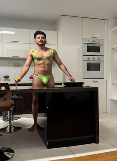 Thonybigcockxxl22 Arrived in Malta - Male escort in Malta Photo 10 of 22