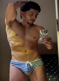 Thonybigcockxxl22 Arrived in Malta - Male escort in Malta Photo 20 of 22