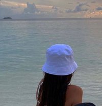 Threesome... Dubai Marina - puta in Dubai Photo 2 of 4