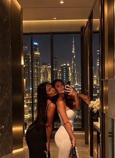 Threesome Session Dubai Marina Independ - escort in Dubai Photo 2 of 2