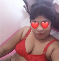 Thushari - escort in Colombo