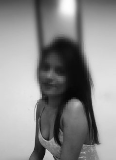 Thushi - escort in Colombo Photo 8 of 8