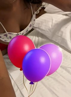 Thushini - puta in Colombo Photo 3 of 5