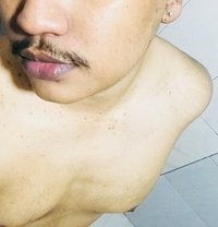 Thusith , fro men only (පුරුෂ පාර්ශවයට ප - Masajista in Colombo