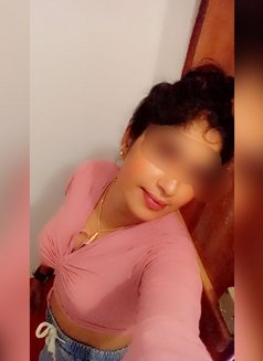 Thusivi - escort in Johor Bahru Photo 5 of 6