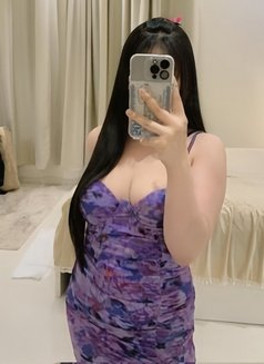 Thuy - escort in Doha Photo 4 of 6
