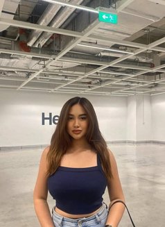 Thuy Lon - escort in Doha Photo 4 of 5
