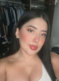 Ti T - escort in Abu Dhabi Photo 2 of 3