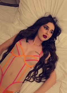 Tia in Dubai - Acompañantes transexual in Dubai Photo 17 of 17