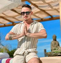 Tiago Masseur - Male escort in Dubai