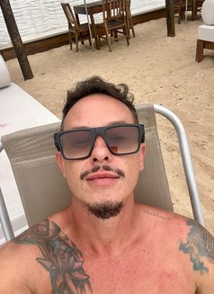 Tiago Masseur - Male escort in Dubai Photo 11 of 11
