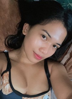 Tian Linda - escort in Noida Photo 3 of 6