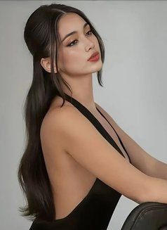 Somi - escort in Taipei Photo 4 of 7