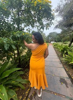 Tiana - escort in Mumbai Photo 3 of 10