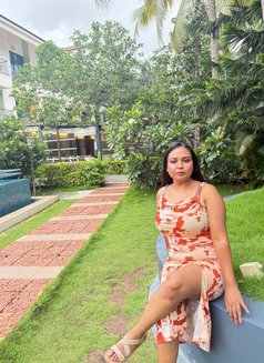 Tiana Naughty Nights — Hot & Sexy - puta in Candolim, Goa Photo 27 of 30