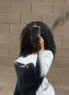 Tiana - escort in Okinawa Island Photo 2 of 3