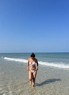 Tiana - escort in Singapore Photo 3 of 6