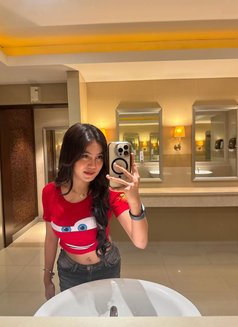 Tiara Amanda - puta in Jakarta Photo 2 of 7