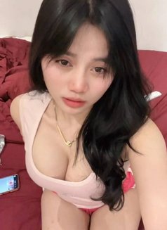 Tiara - puta in Gurgaon Photo 2 of 5