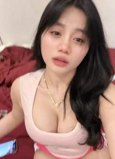 Tiara - puta in Gurgaon Photo 3 of 5