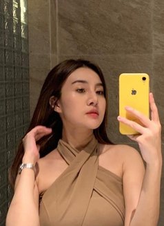 Tiara - adult performer in Jakarta Photo 4 of 7