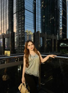 Tiara - escort in Bali Photo 4 of 6