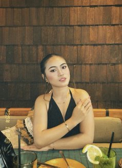 Tiara independent Seminyak - puta in Bali Photo 3 of 6
