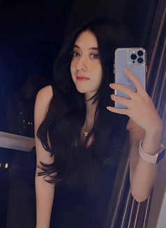 Tiara Livi - puta in Jakarta Photo 2 of 4