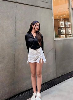 Tiara Livi - puta in Jakarta Photo 4 of 4