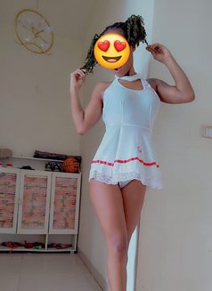 Tiara - puta in Gurgaon Photo 10 of 13